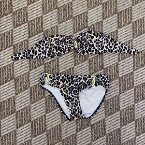 Victoria’s Secret bikini